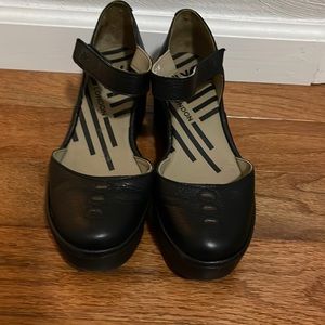 Fly London Biso, size 38.